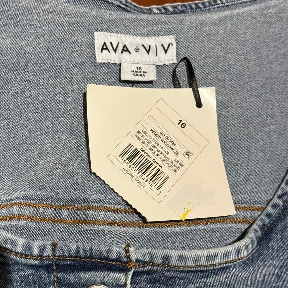 NWT AVA & VIV Blue Denim Jumpsuit/Romper Pockets and Button-up Front Size 16 - Picture 3 of 6